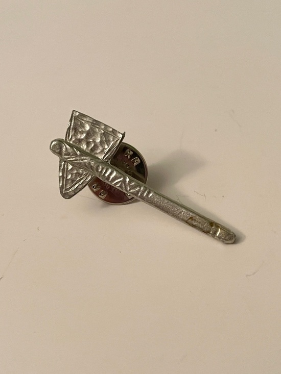Other - Vintage Silver Tone Metal Tomahawk Hatchet Brooch Pin